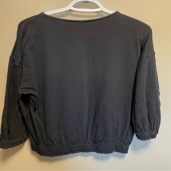 Uniqlo Black Peasant Blouse Crop Top Women’s Small - Picture 2 of 8